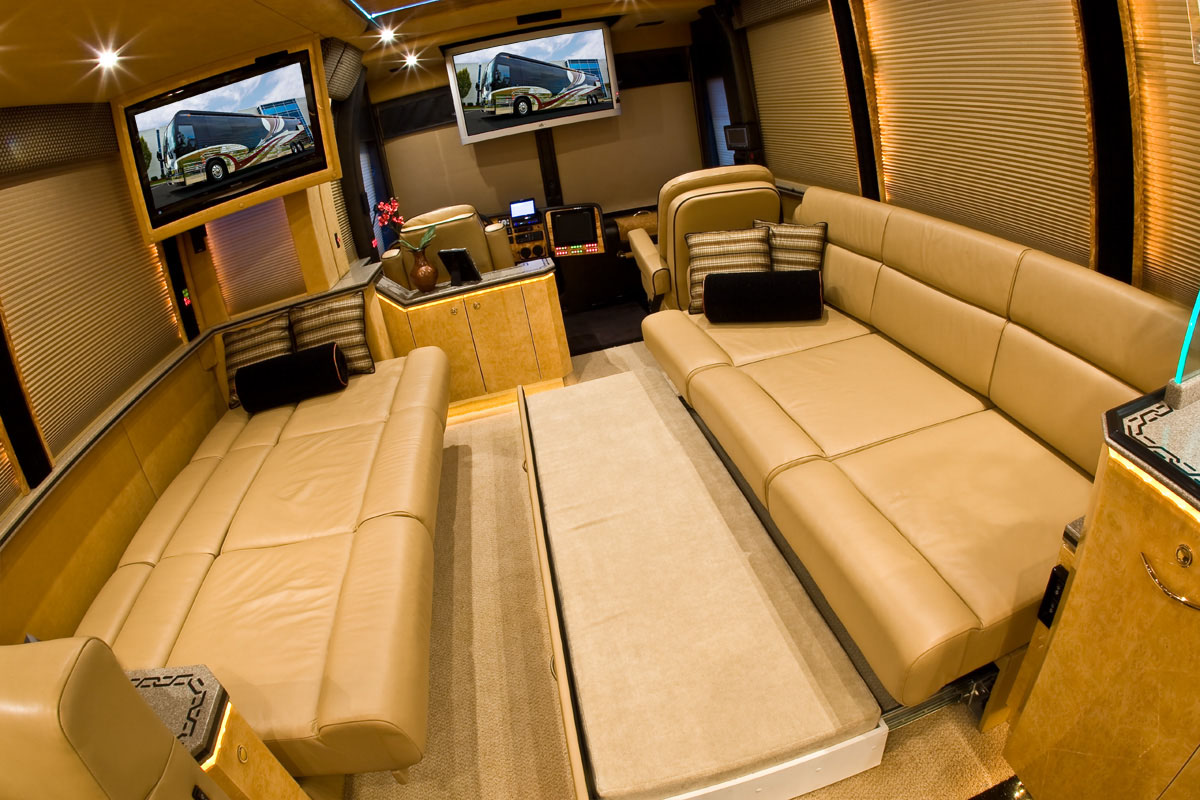 2007 Prevost Featherlite Coach For Sale
